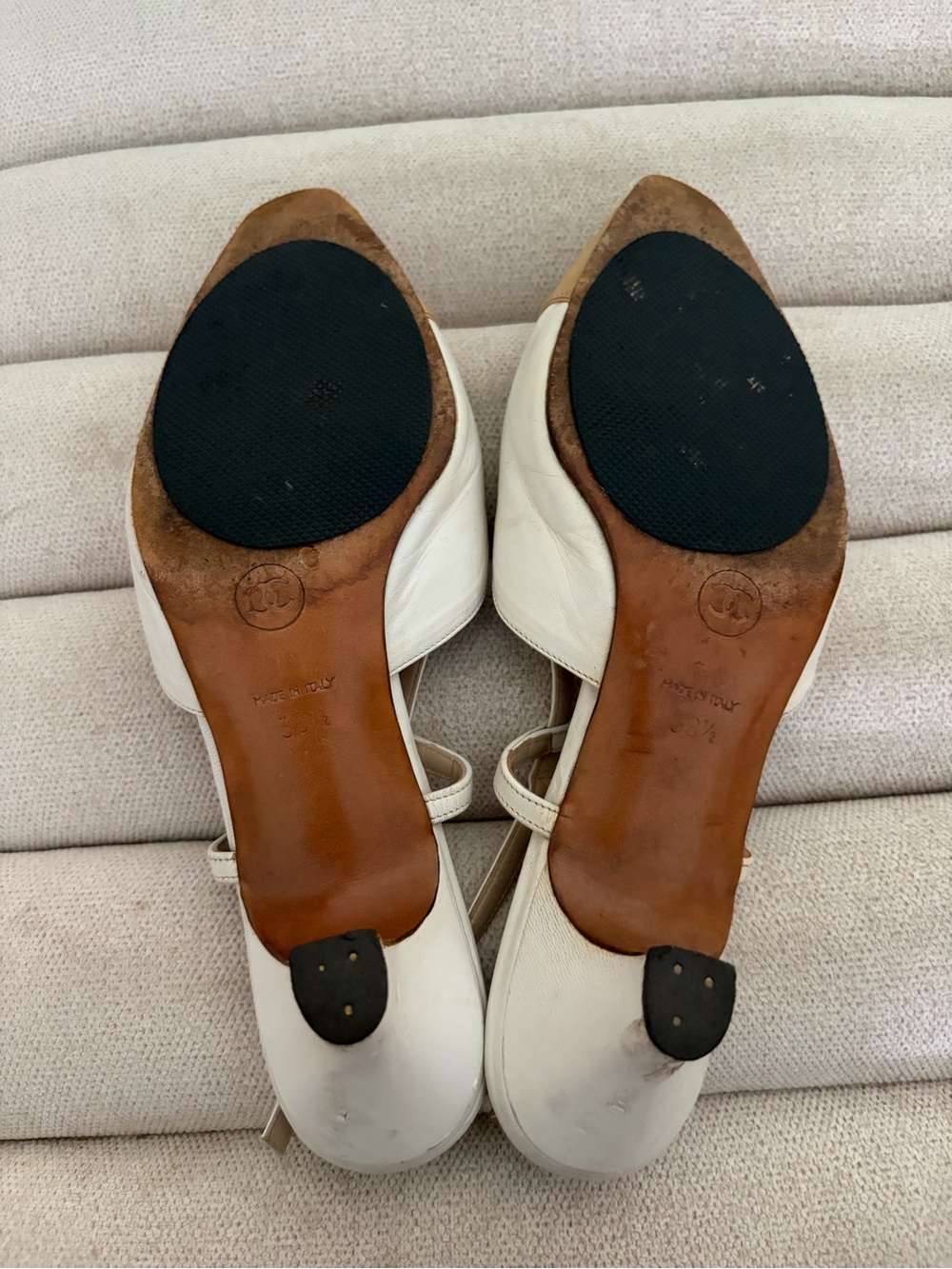 CHANEL Designer Vintage Kitten Slingback Cap Toe Heels White Size 36.5 37 6.5 7 - Picture 12 of 15